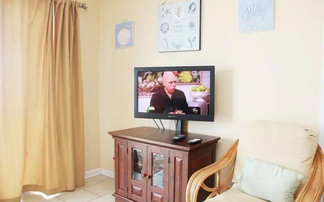 Romar Beach 301 by RedAwning