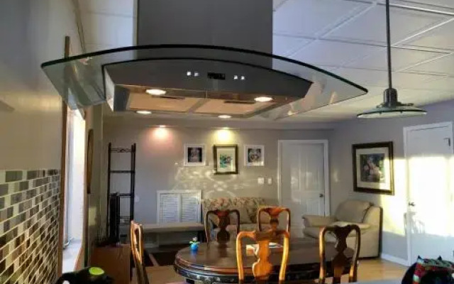 Aurora & Denali View Apartment