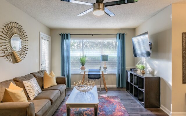 Deluxe Clearwater Apartment CP-614