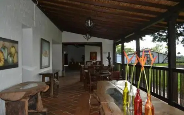 Hotel Hacienda Corcega