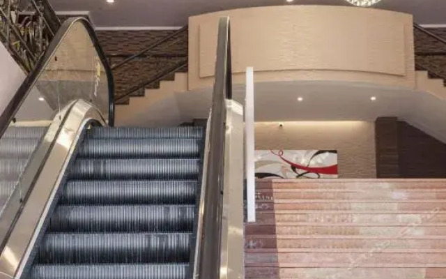 Yiju Hotel (Foshan Lecong Furniture Center)