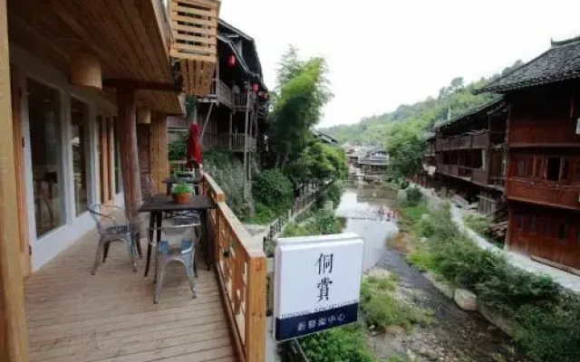 Tong Sang Art Hotel