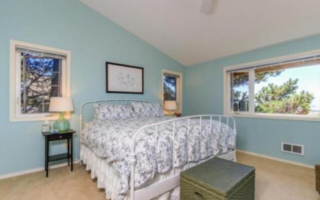 Sandpiper - 4 Br home by RedAwning