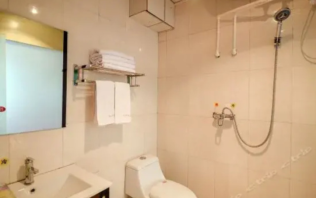 Huangzhong Kumbum Monastery Hengde Business Hotel