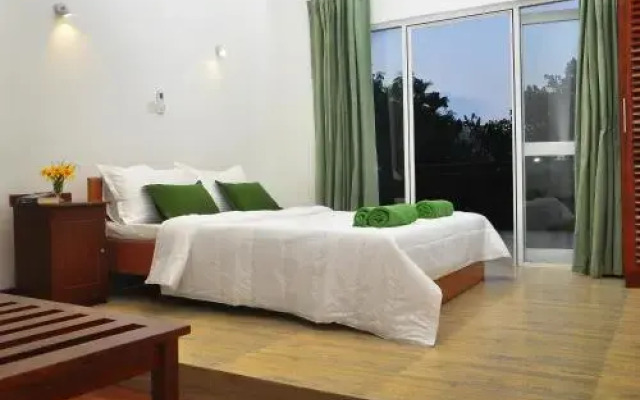 Greenwood Edge Kandy