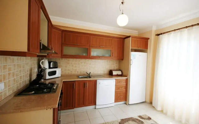 Important Group Turqouise Villa Liana