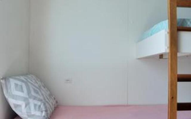 Hostel 325