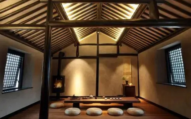 Yin Lv Tong Li Courtyart Hotel 