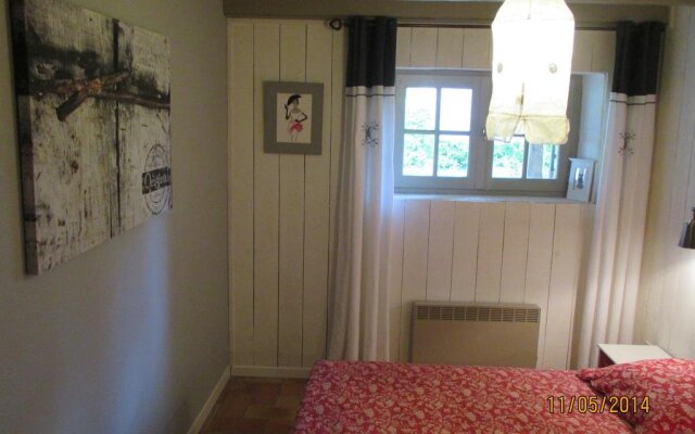 Maisons de Vacances La Petite Barjoune