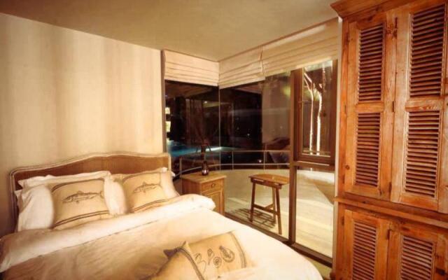 Her Glory by the Sea