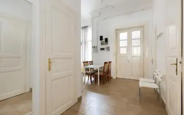 Kazinczy 32/II-Piano Central Apartments