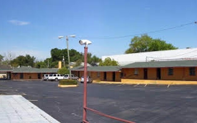 Rose Motel