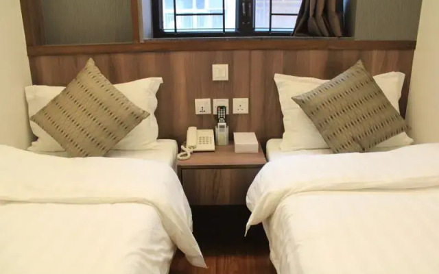Humphreys Hotel