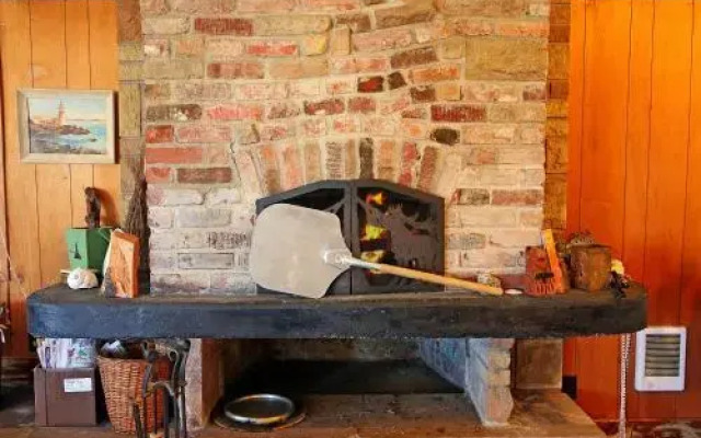 B & R Beach Bungalow