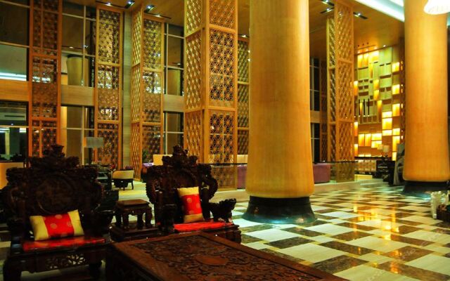 Scenic Holiday Hotel