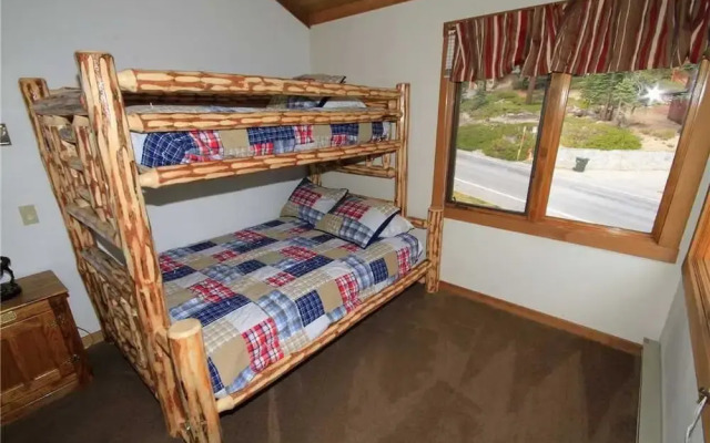 Mountainback #115, Loft, Den