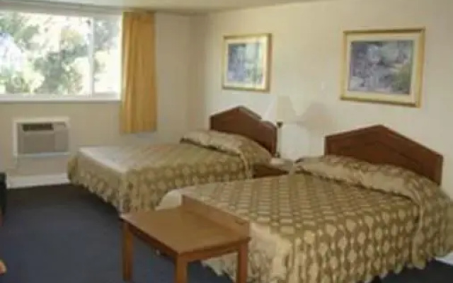 Knights Inn Stockton