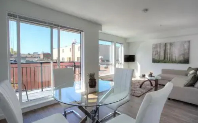 Songhees Suite at the Union Apartment