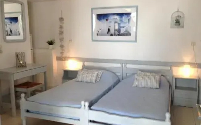 Odysseas Rooms & Studios
