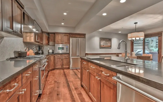 Deer Valley Stonebridge