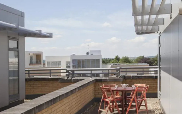 The Luxurious Penthouse (Peymans)