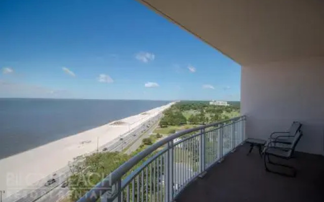 Legacy Towers-Legacy II 1408 Penthouse