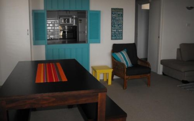 Hibiscus Court, Unit 4, 24 North St, Forster – Guest Rooms – Forster