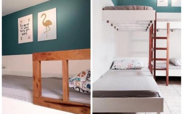 Hostel 325