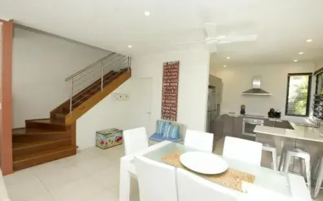 Boom 6 Boomerang Beach