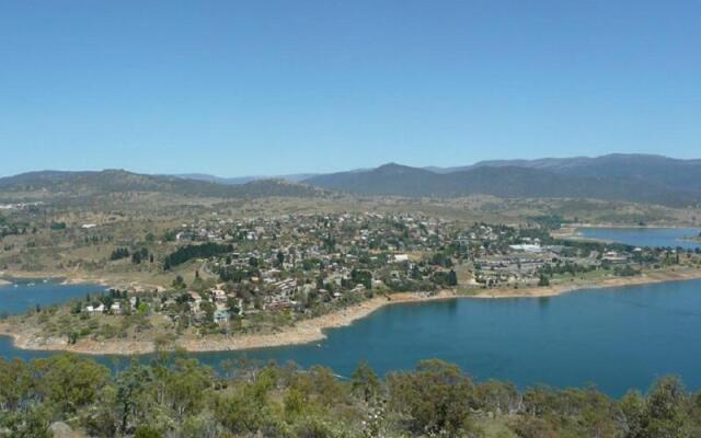 Razorback 9 Budget Holiday Apartments