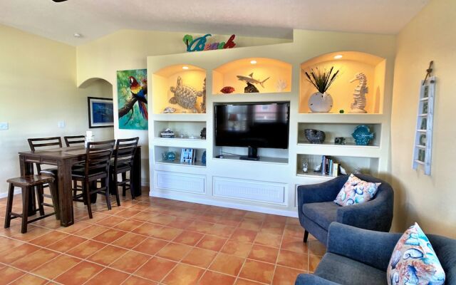 Just Beachy 2 - 3 Br Home