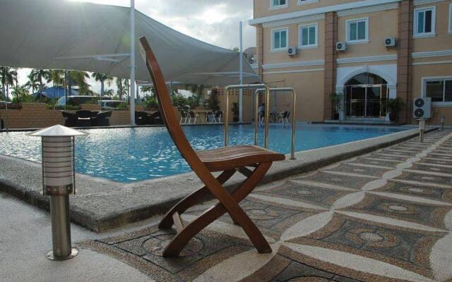 Royal Hotel