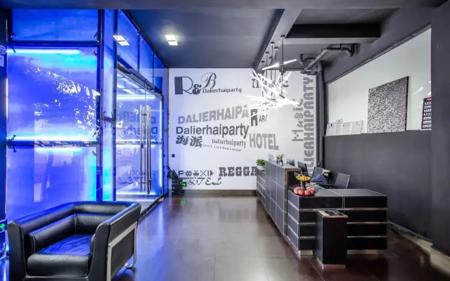 Dalierhaiparty Art Hotel