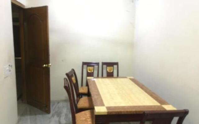 Iroomz Shanbhag Towers International