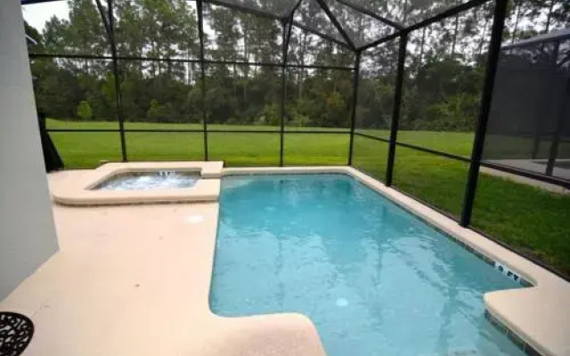 Paradise Palms by iHome Resort