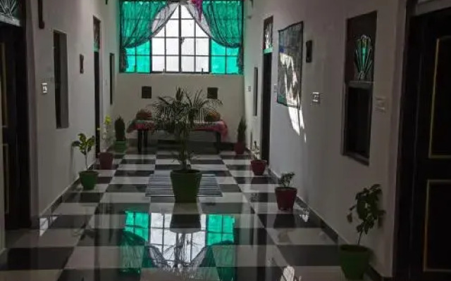 Bhavyam Heritage Guest House & Rooftop Restaurant