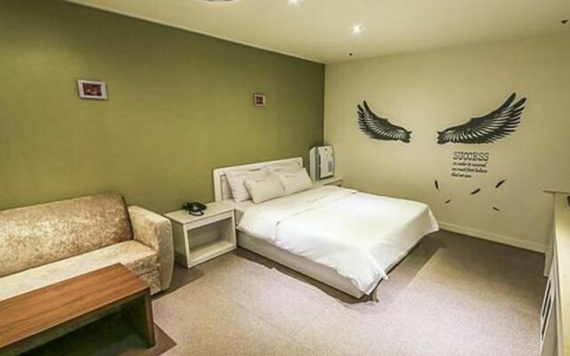 Gwangmyeong J Motel
