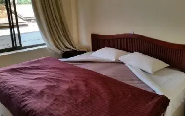 Leopard Hotel