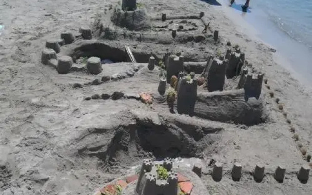 Di Fronte la spiaggia