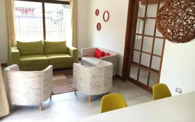 Casa Vitacura Host