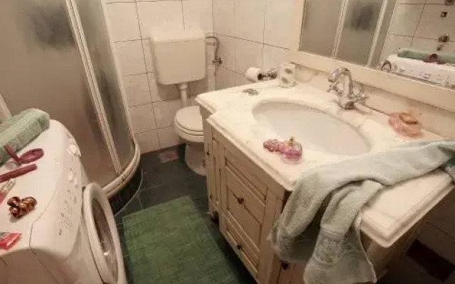 Apartment Antique Forum