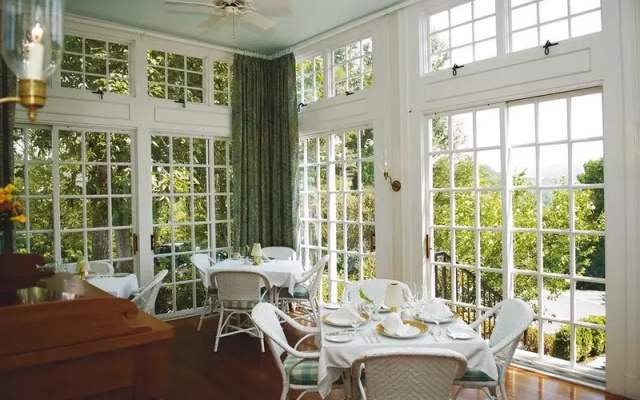 Westglow Resort & Spa