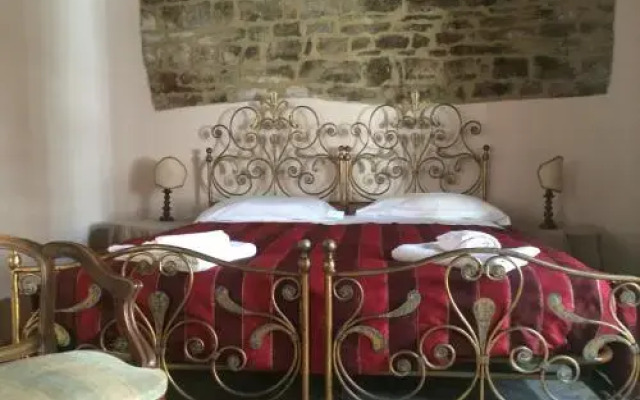 La Piazzetta Toscana B&B