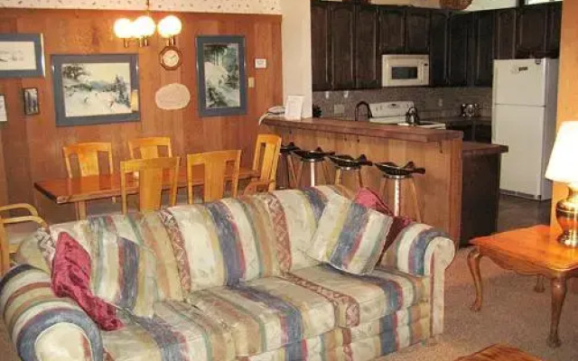 Chateau Sans Nom 11