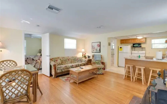 Tropical Bliss - One Bedroom Home