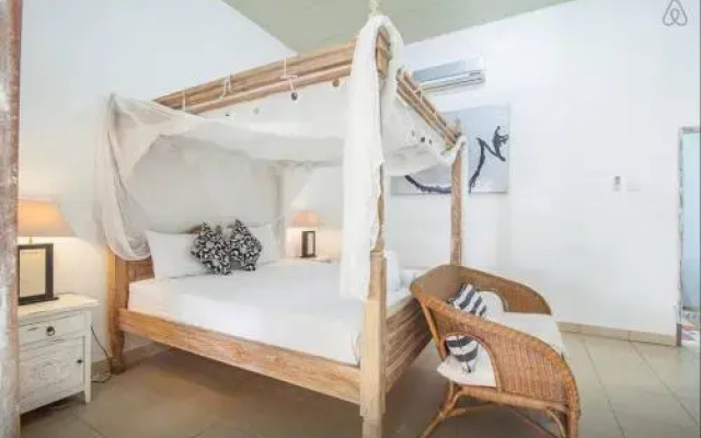 Seminyak Villa Hibiscus