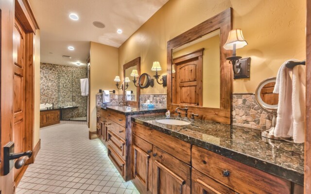 Deer Valley Lookout #22