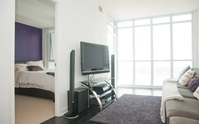 Sun Suites - Lakeview Suites offered by Short Term Stays