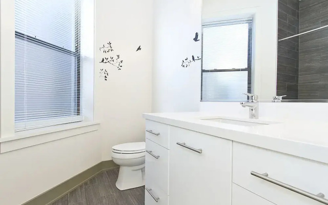 Stunning 2BR in Wrigleyville by Sonder