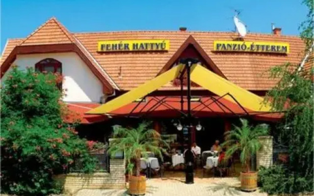 Fehér Hattyú Panzió